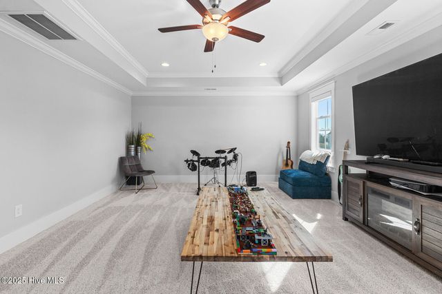 592 Moss Lake Lane, Holly Ridge, NC 28445