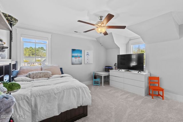 592 Moss Lake Lane, Holly Ridge, NC 28445