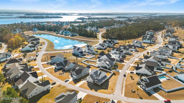 592 Moss Lake Lane, Holly Ridge, NC 28445