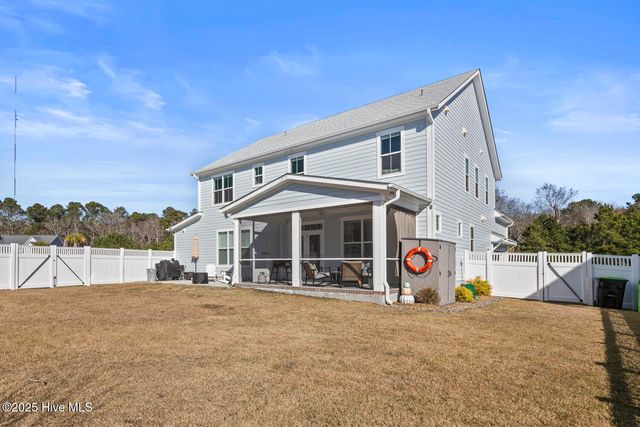 592 Moss Lake Lane, Holly Ridge, NC 28445