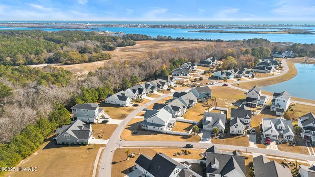 592 Moss Lake Lane, Holly Ridge, NC 28445