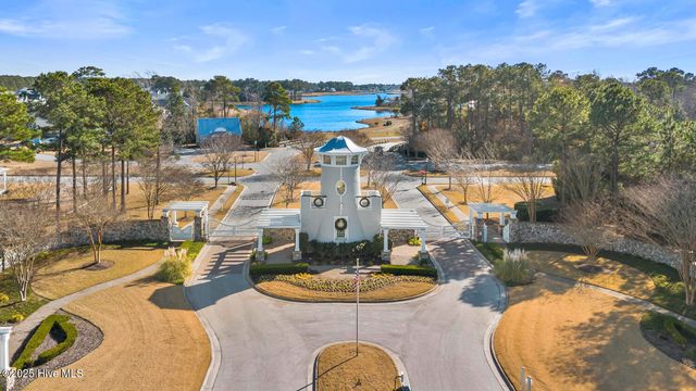 592 Moss Lake Lane, Holly Ridge, NC 28445