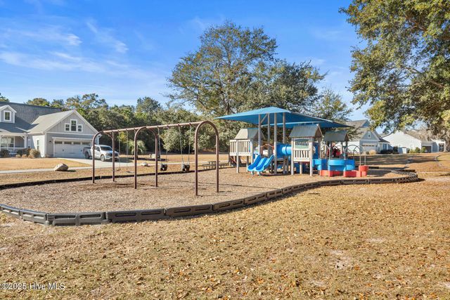 592 Moss Lake Lane, Holly Ridge, NC 28445