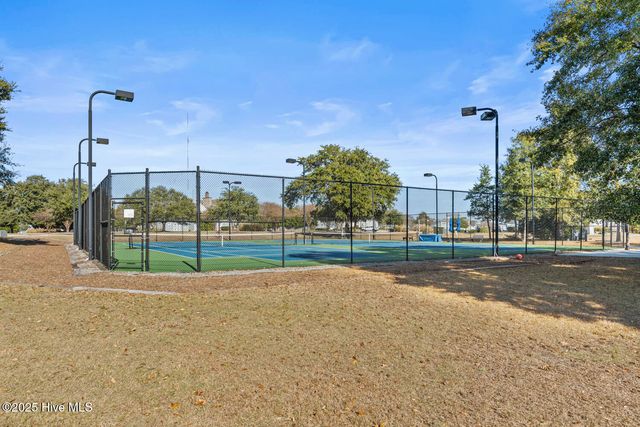 592 Moss Lake Lane, Holly Ridge, NC 28445