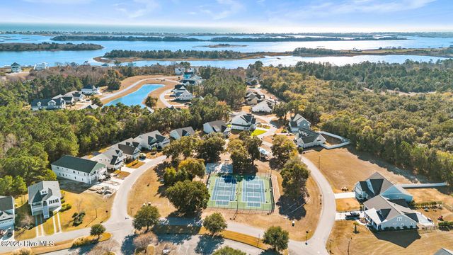 592 Moss Lake Lane, Holly Ridge, NC 28445