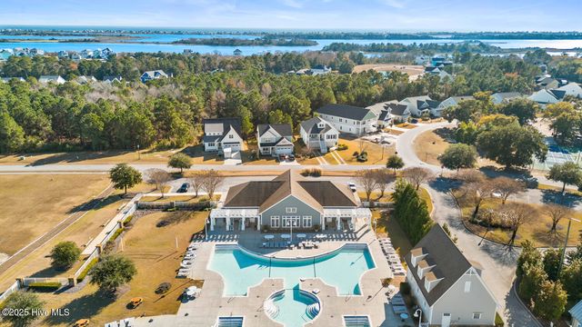 592 Moss Lake Lane, Holly Ridge, NC 28445