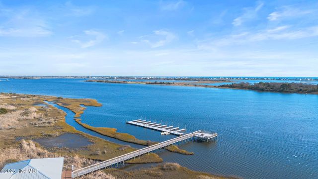 592 Moss Lake Lane, Holly Ridge, NC 28445