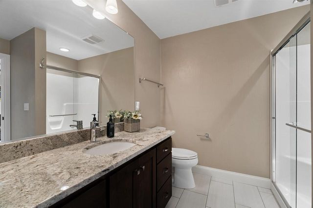 5465 N HAYMEADOW AVENUE, Appleton, WI 54913