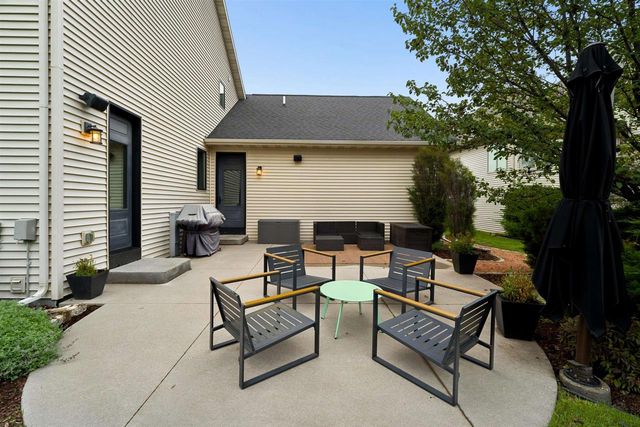 5465 N HAYMEADOW AVENUE, Appleton, WI 54913