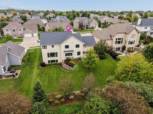 5465 N HAYMEADOW AVENUE, Appleton, WI 54913