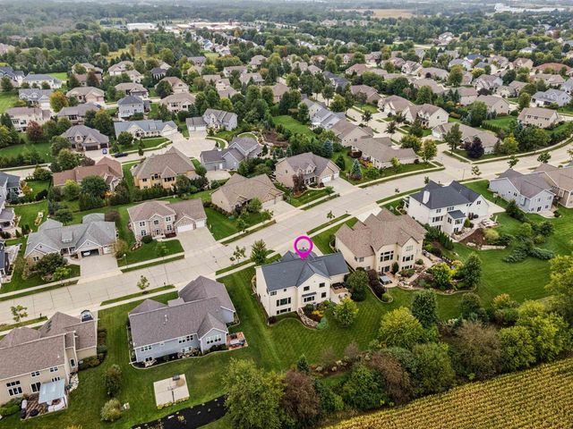 5465 N HAYMEADOW AVENUE, Appleton, WI 54913