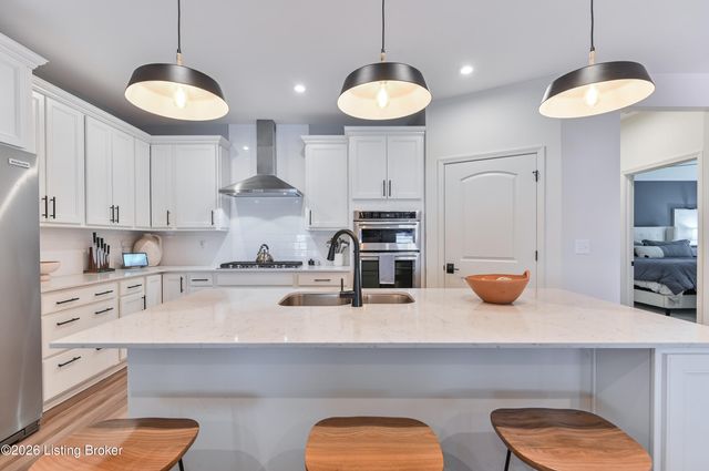 3602 Fordham Park Dr, Louisville, KY 40245