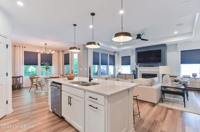 3602 Fordham Park Dr, Louisville, KY 40245