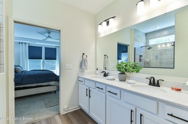 3602 Fordham Park Dr, Louisville, KY 40245