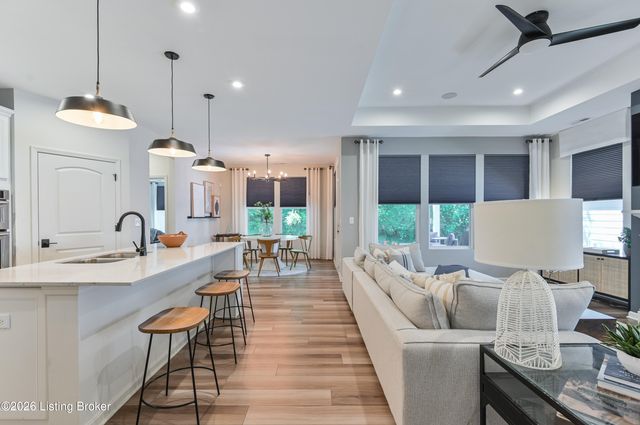 3602 Fordham Park Dr, Louisville, KY 40245