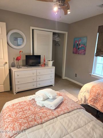 1105 13th St Apt B, Port Royal, SC 29935