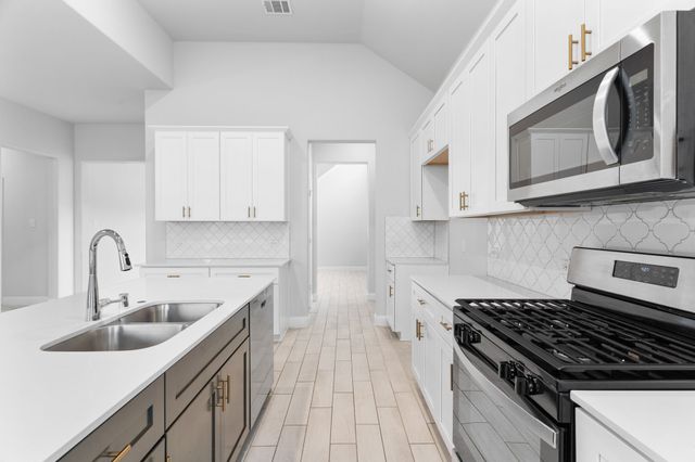 704 Fencerow Trail, Weston, TX 75009