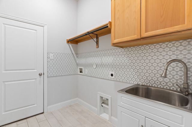 704 Fencerow Trail, Weston, TX 75009