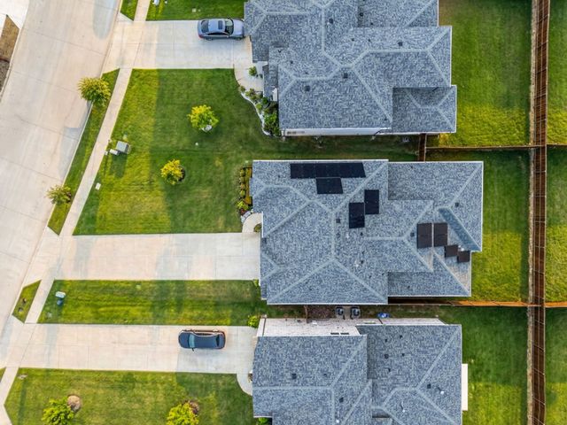 704 Fencerow Trail, Weston, TX 75009