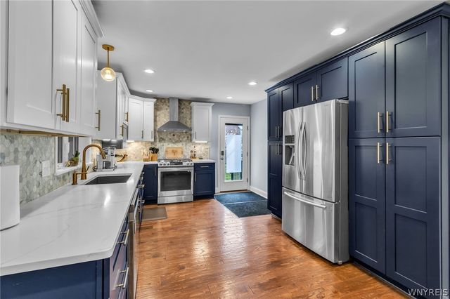87 Lynncrest, Cheektowaga, NY 14225