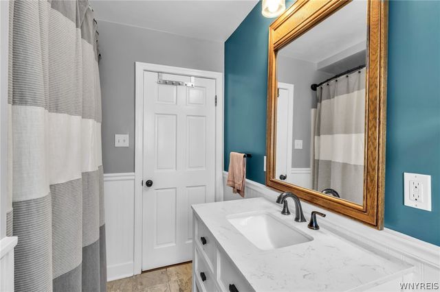 87 Lynncrest, Cheektowaga, NY 14225