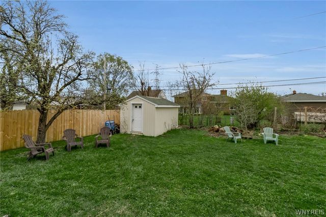 87 Lynncrest, Cheektowaga, NY 14225