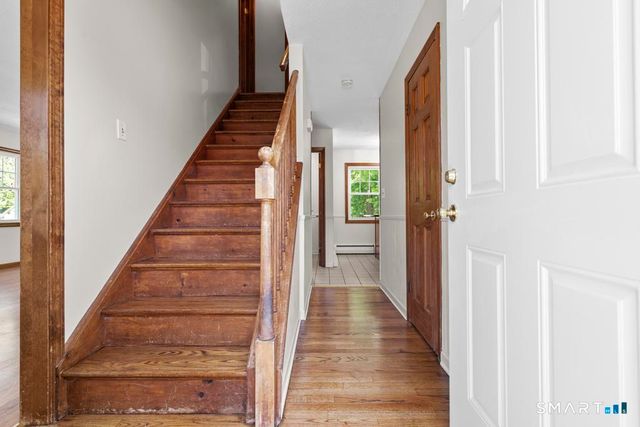 6 Highland Avenue, Seymour, CT 06483