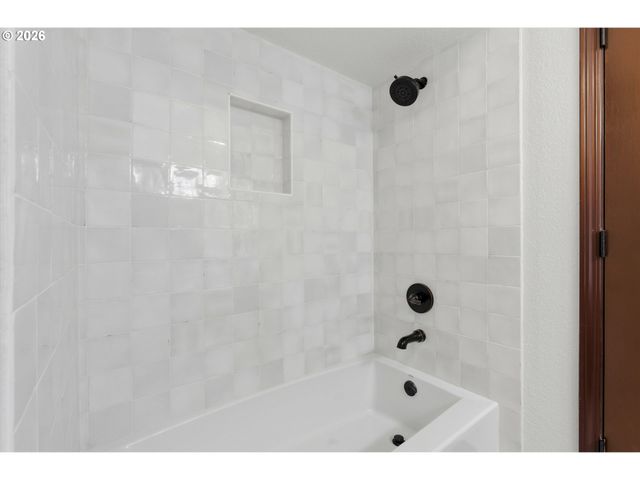 7236 Se 133RD Pl, Portland, OR 97236