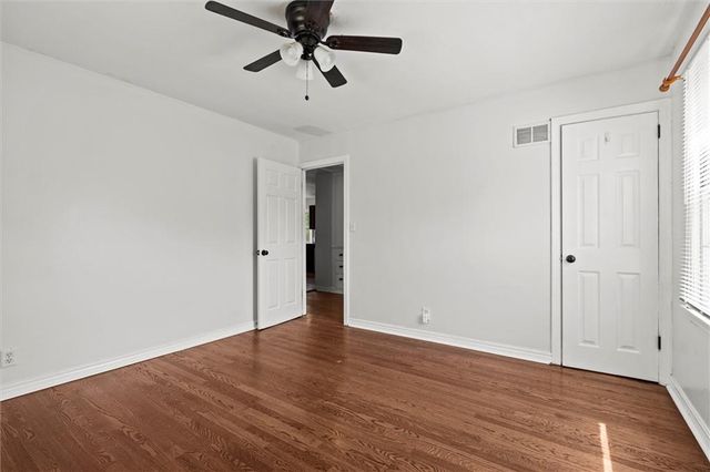 7135 Main Street, Kansas City, MO 64114