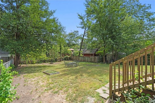 7135 Main Street, Kansas City, MO 64114