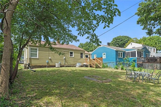 7135 Main Street, Kansas City, MO 64114