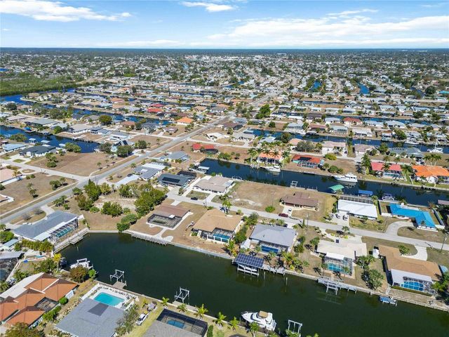 105 SINCLAIR STREET SE, Port Charlotte, FL 33952