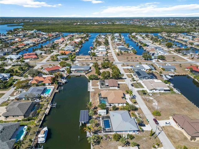 105 SINCLAIR STREET SE, Port Charlotte, FL 33952