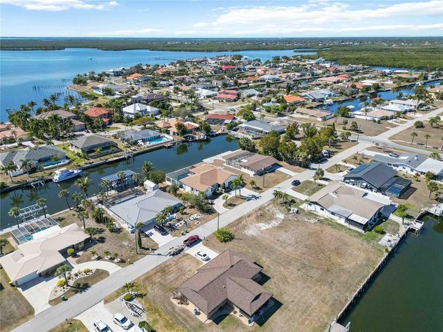 105 SINCLAIR STREET SE, Port Charlotte, FL 33952