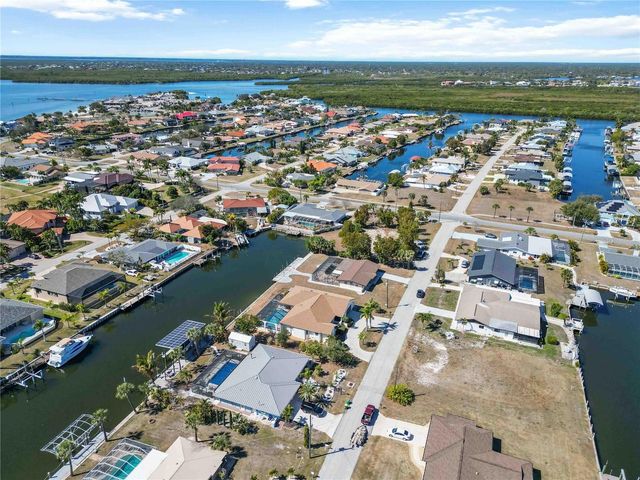 105 SINCLAIR STREET SE, Port Charlotte, FL 33952