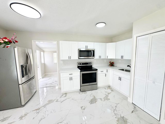 2931 NW 5th Court, Fort Lauderdale, FL 33311