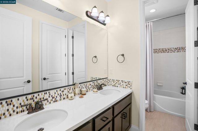 372 Falcon Crest Dr, Lompoc, CA 93436