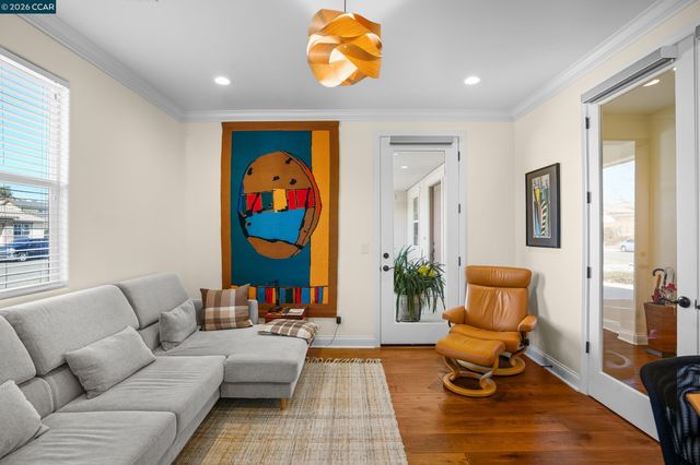 372 Falcon Crest Dr, Lompoc, CA 93436