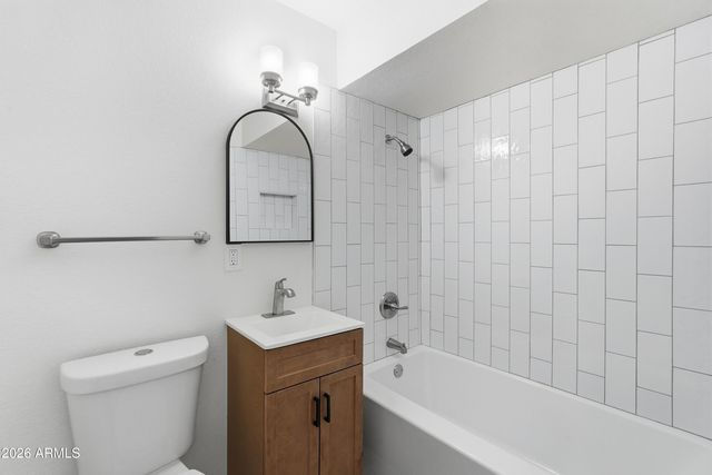 140 W SARAGOSA Street, Chandler, AZ 85225