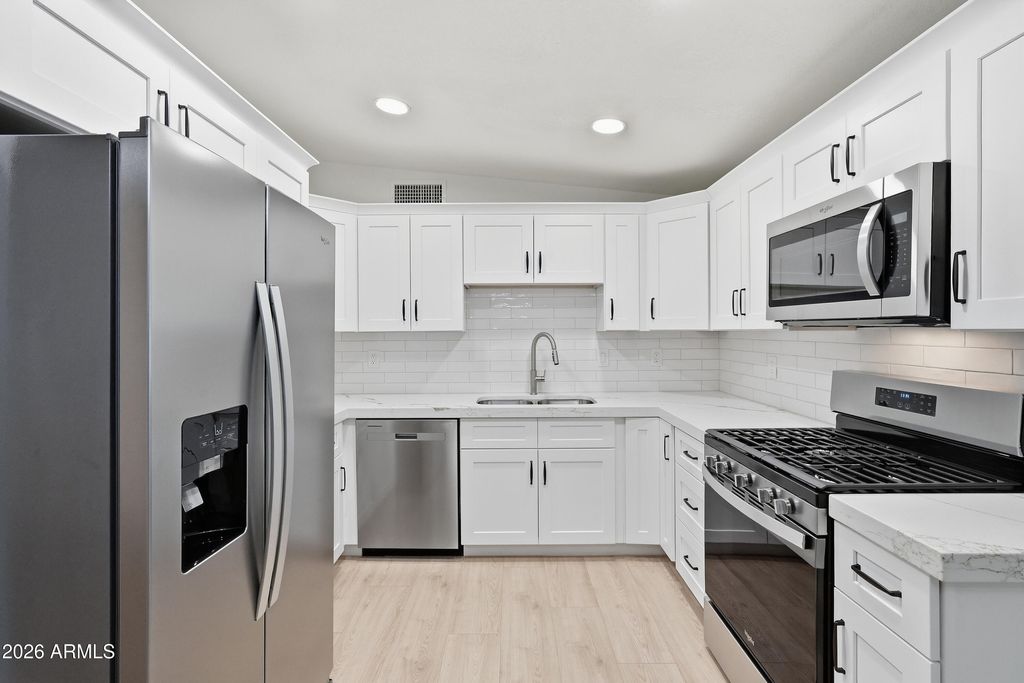 140 W SARAGOSA Street, Chandler, AZ 85225 — photo 5