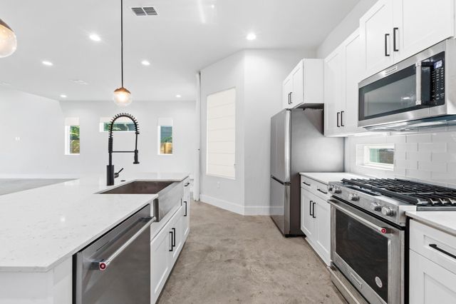 2007 Chestnut Ave 1, Austin, TX 78722