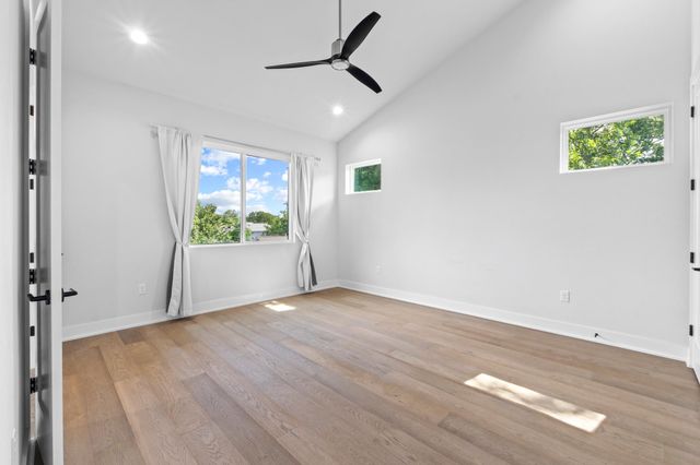 2007 Chestnut Ave 1, Austin, TX 78722