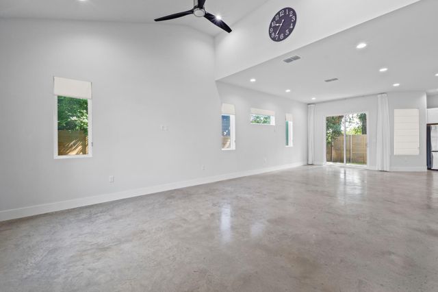 2007 Chestnut Ave 1, Austin, TX 78722