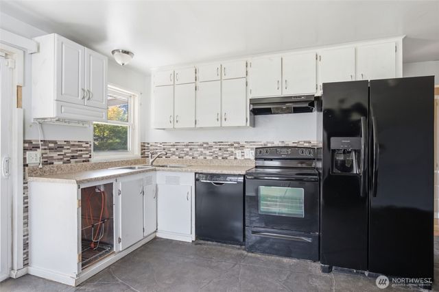 232 Bridgeway, Everett, WA 98201