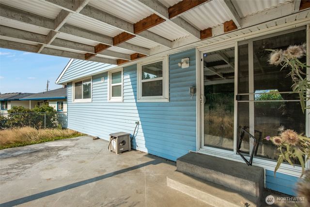 232 Bridgeway, Everett, WA 98201