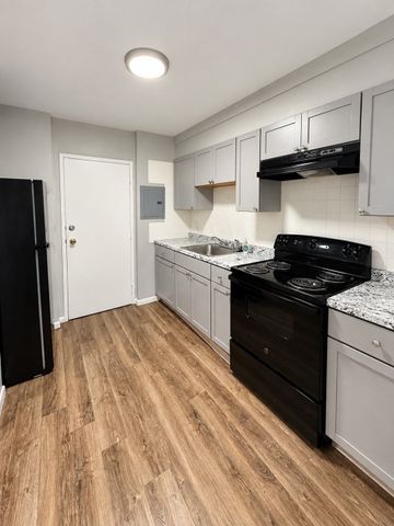 760 Cummins Highway 38, Boston, MA 02126