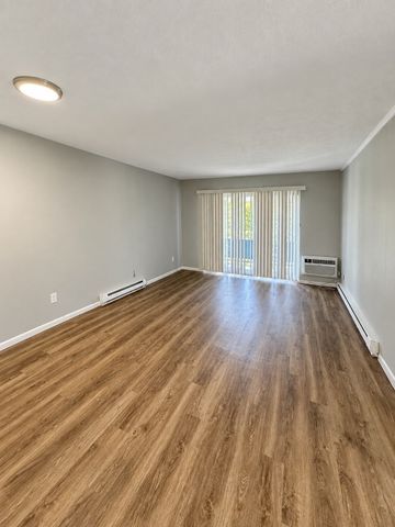 760 Cummins Highway 38, Boston, MA 02126