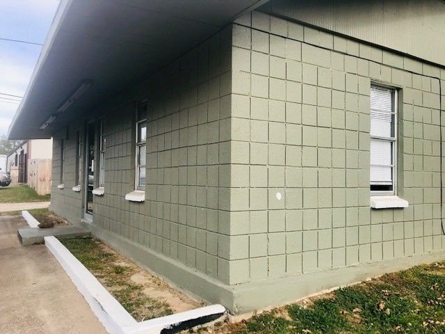 1110 S Armstrong Avenue, Denison, TX 75020