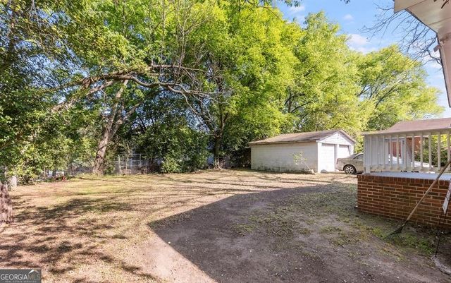 2164 Monroe Avenue, Macon, GA 31204