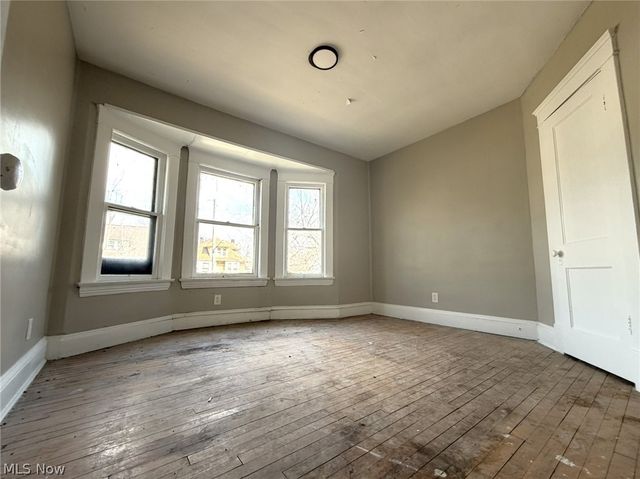 10106 Parmelee Avenue, Cleveland, OH 44108